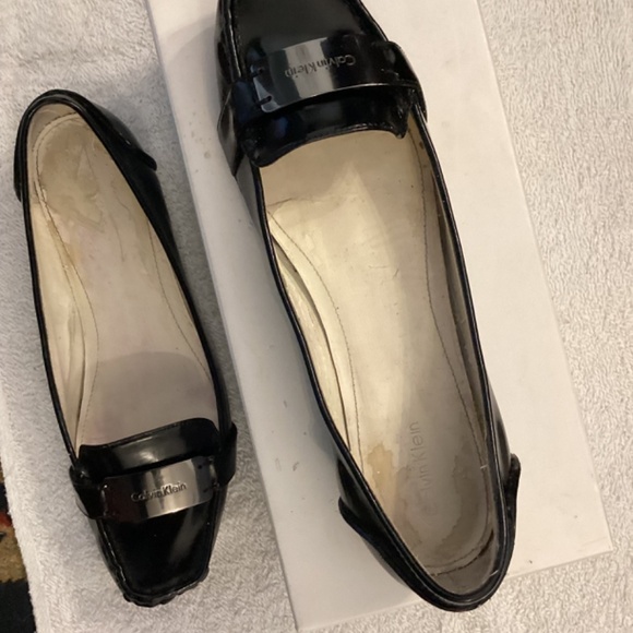 Calvin Klein Loafers Color : (PREOWNED )(Color:Black Patent )(Size: 10) - Picture 6 of 8